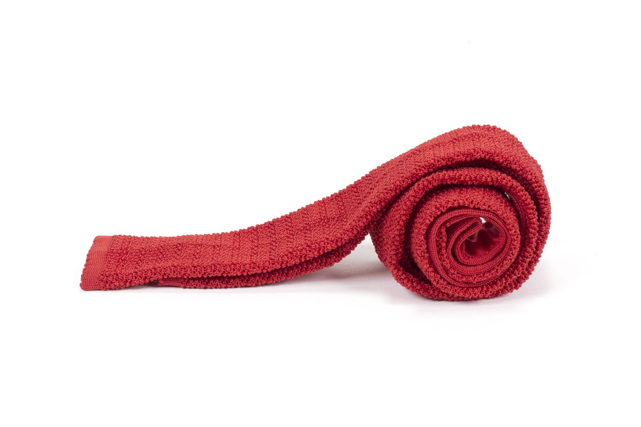 Silk Knit Tie in Red